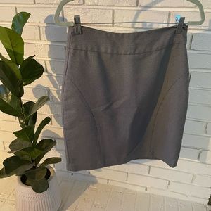 Banana Republic Size 4P Grey Pencil Skirt